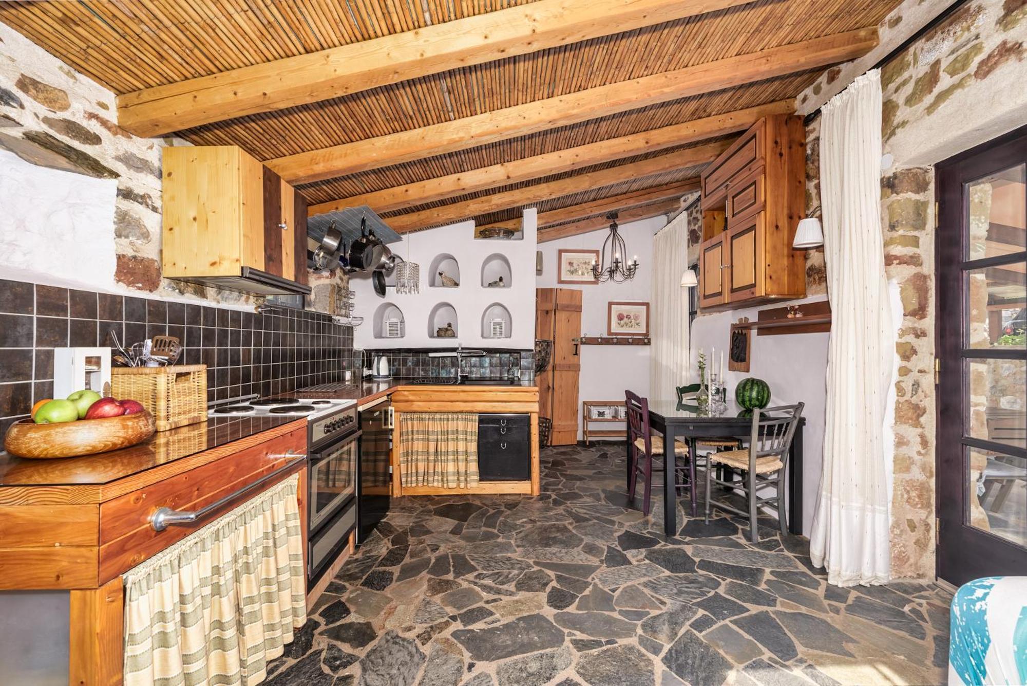 Malsova Maisonette Kotronion  Eksteriør billede